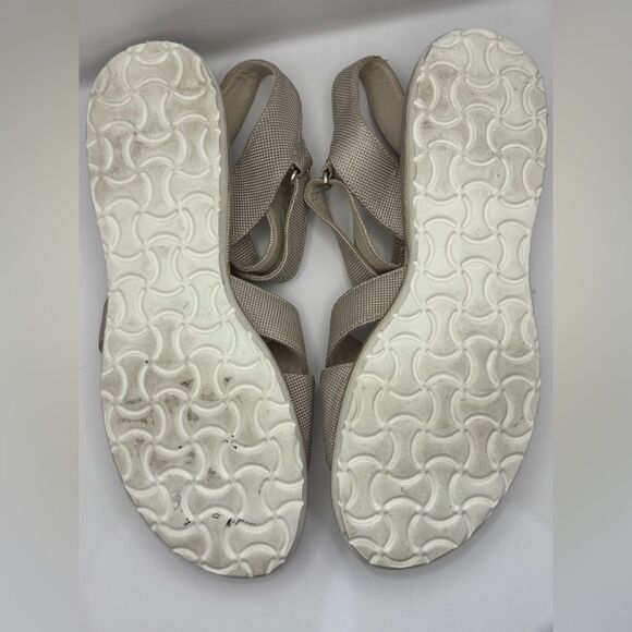 Amalfi By Rangoni Bice Quarter Strap Sandal Beige Metallic Comfort Size 9.5 - Picture 11 of 12